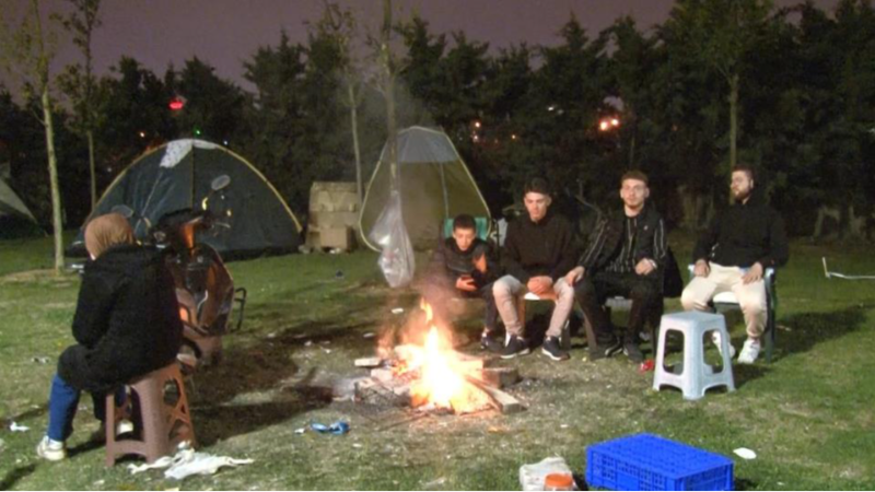 İstanbullular geceyi yine dışarda geçirdi