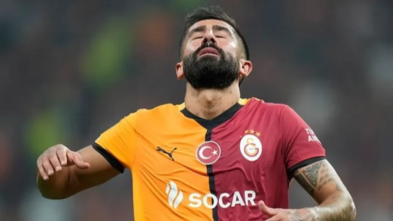 İşte Galatasaray'dan ayrılacak ilk isim!