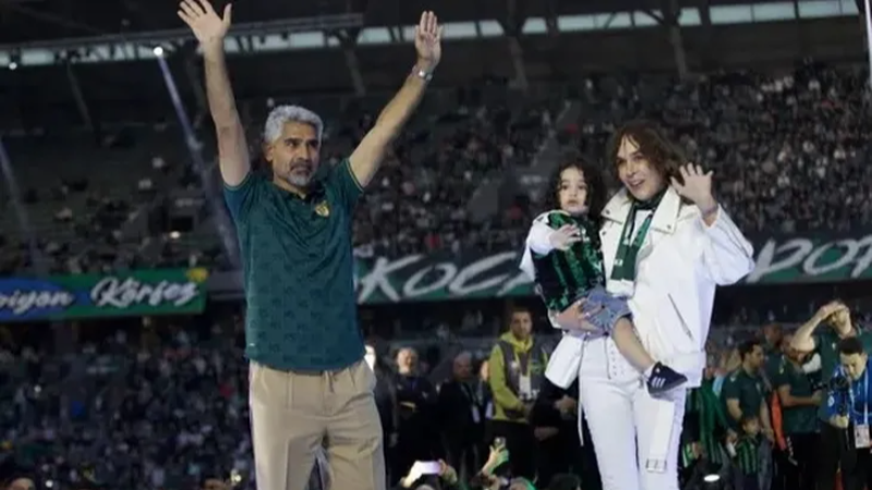 İşte şampiyon İsmet Taşdemir'in yeni takımı!