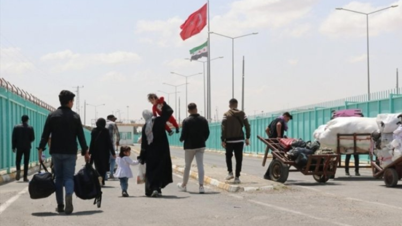 İşte Türkiye'de kalan Suriyeli sayısı!