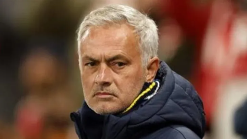 Jose Mourinho bir ilki başarabilir mi?