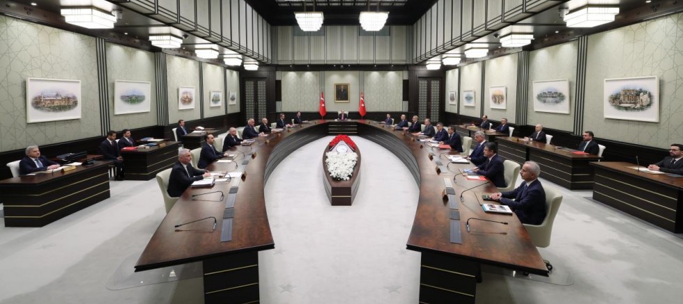 Kabine salı günü toplanıyor! 