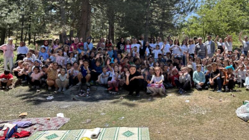 Kalbim Seninle Derneği, Büyükorhan'da büyük bir etkinlik gerçekleştirdi