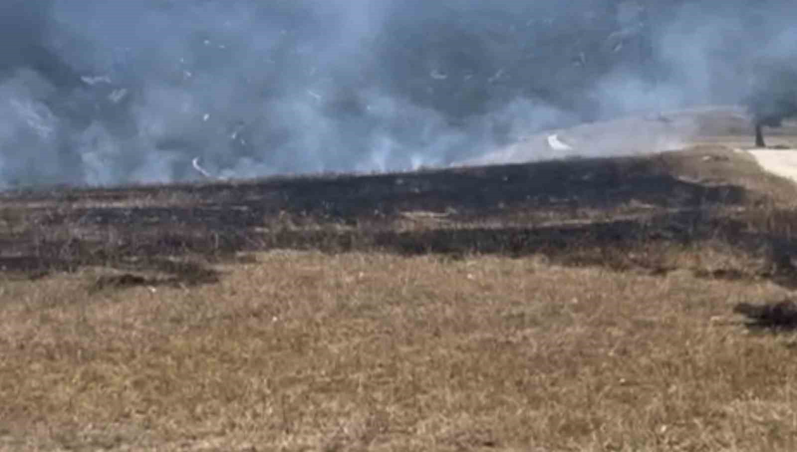 Karabük’te anız yangınında 1 dönüm tarım arazisi zarar gördü