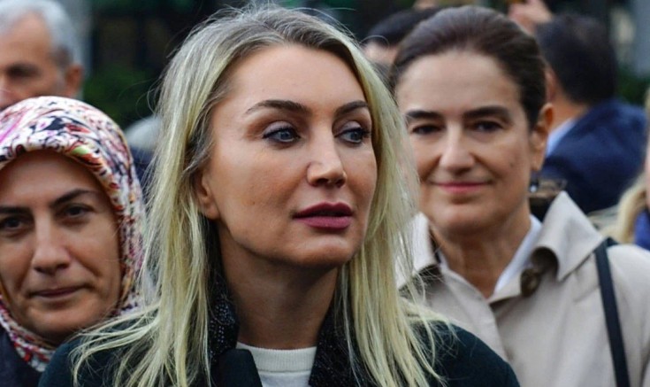 Kardeşi gözaltına alınan Dilek İmamoğlu'ndan ilk açıklama!