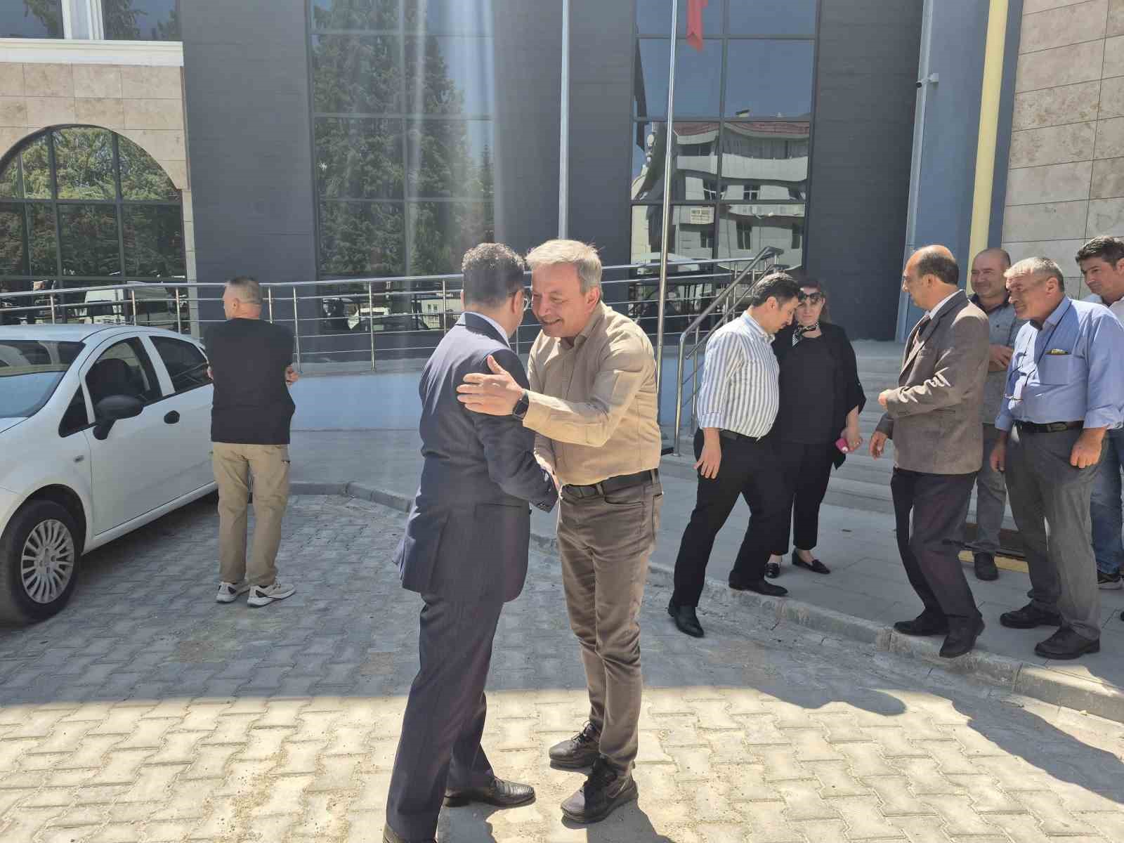 Kaymakam Hakan Alkan yeni görev yerine uğurlandı