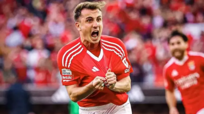 Kerem Aktürkoğlu Benfica'yı ipten aldı
