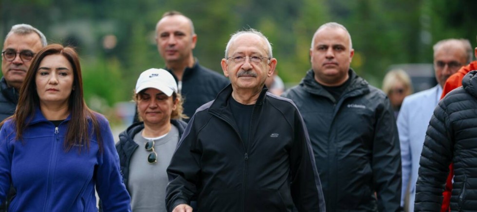 Kılıçdaroğlu’ndan Abant’ta sabah yürüyüşü