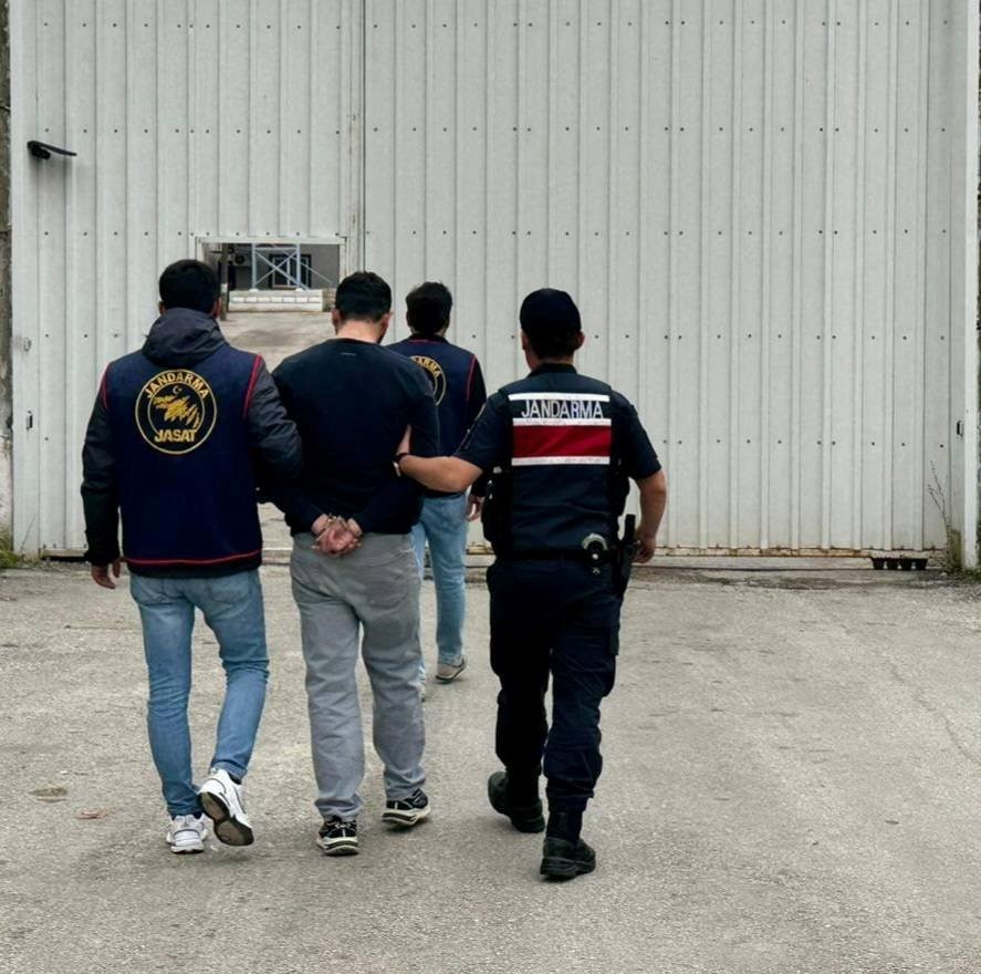 Kırklareli’nde aranması olan 22 şüpheli yakalandı