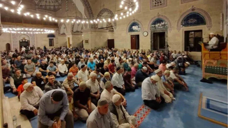 Kısa, anlamlı, yeni cuma mesajı seçenekleri!