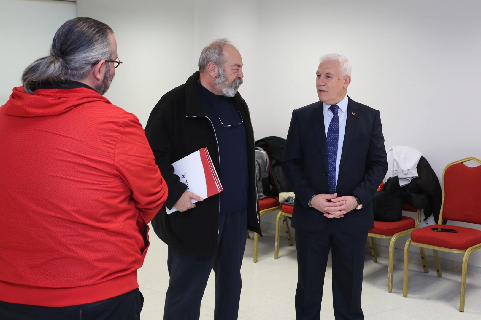 'Kısa Süren Saltanat' Bursa'da seyirciyle buluşmak için gün sayıyor