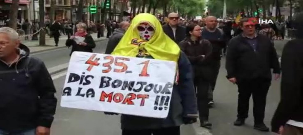 Fransa’da protestolar büyüyor: Yaklaşık 1.000 kişi gözaltına alındı