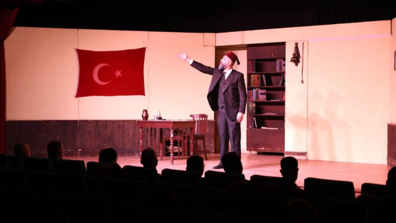 Mehmet Akif Ersoy’un hayatı Bursa'da tiyatro sahnesinde