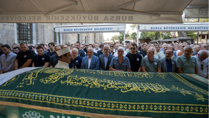 Mehmet Aydın Bursa'da son yolculuğuna uğurlandı