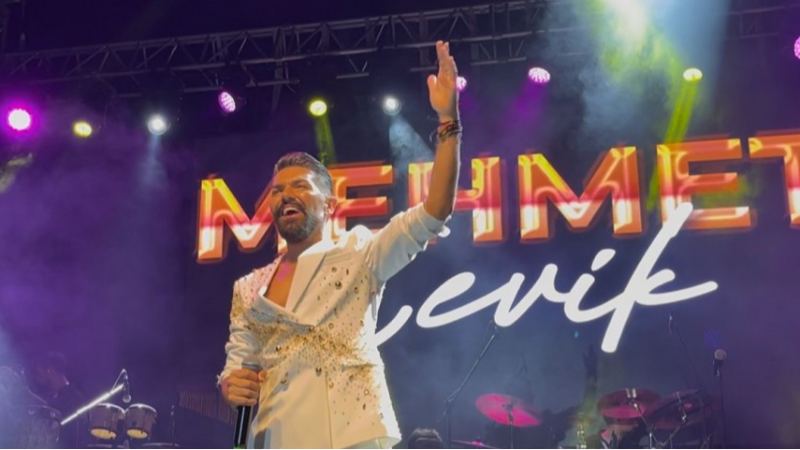 Mehmet Çevik Bursa'da gönülleri kazandı