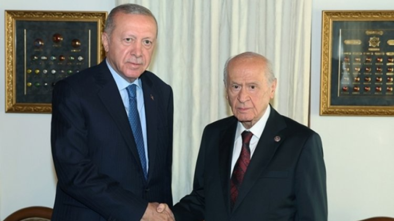 Merakla beklenen görüşme gerçekleşti; 40 dakika sürdü