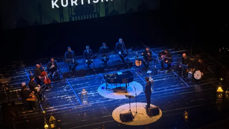 Mevlan Kurtishi Bursa'da konser verdi