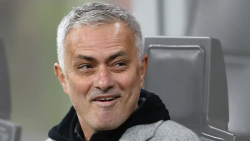 Mourinho Ada'ya geri dönüyor