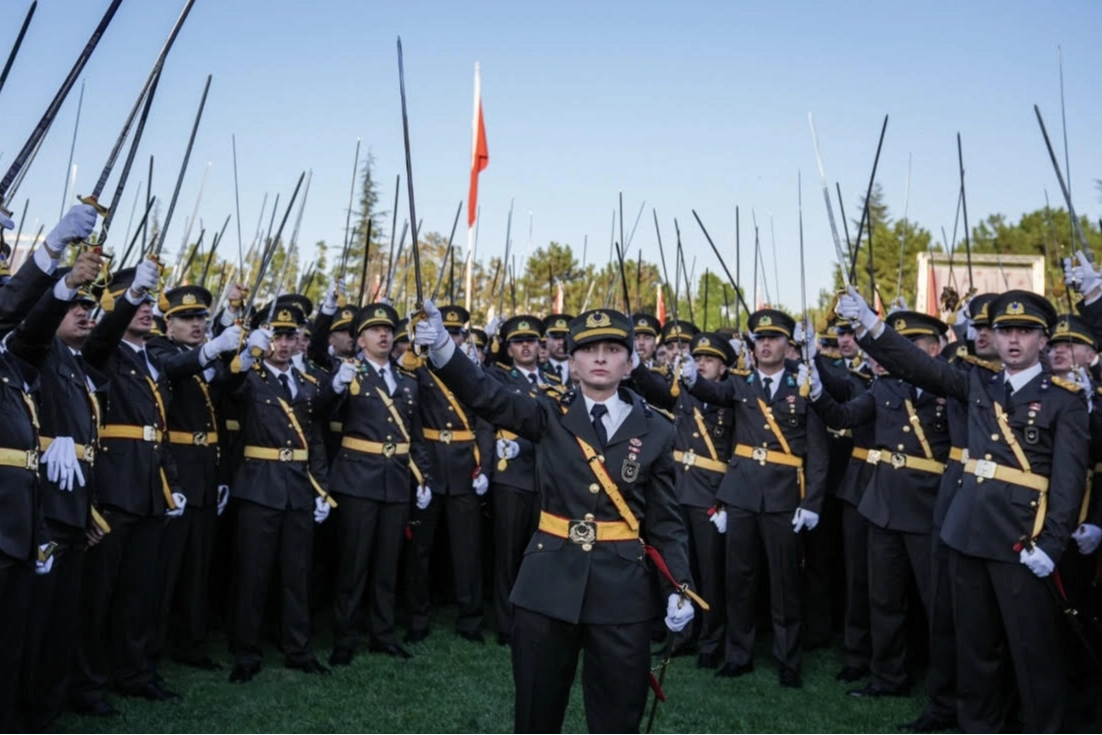 MSB duyurdu: Teğmenlerle ilgili karar verildi