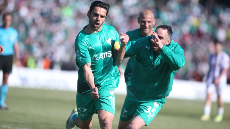 Muhammed Demir Bursaspor’dan ayrılıyor mu?