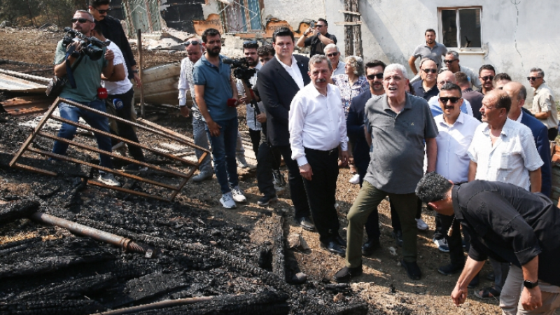 Müsavat Dervişoğlu, Bursa'da; Yangından etkilenenleri ziyaret etti