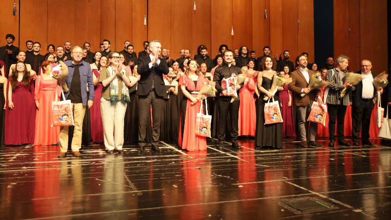 Nazım Hikmet ölümsüz eserleriyle Bursa'da anıldı