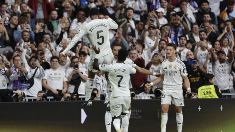 Nefes keseen El Clasico'da kazanan Real Madrid