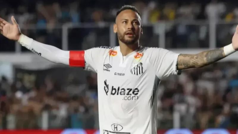Neymar Fransa'ya dönüyor