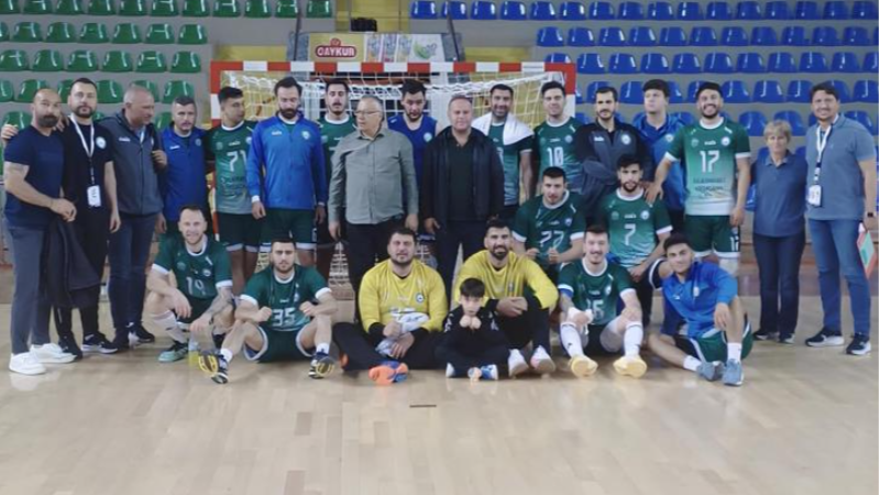 Nilüfer Belediyespor ligi mutlu bitirdi