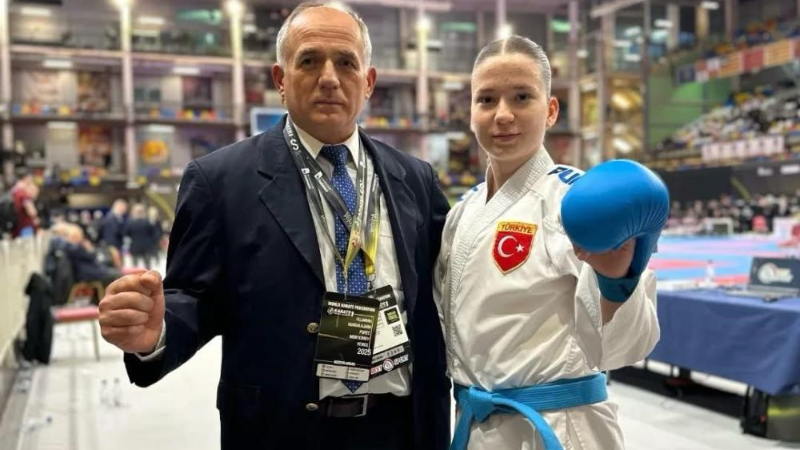 Nisanur Çakır Bursa'nın gururu oldu; Gümüş madalya kazandı