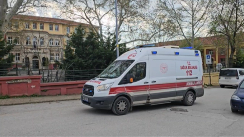 Okul bahçesinde dehşet; 14 yaşındaki kız katledildi...