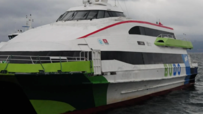 Olumsuz hava Bursa Deniz Otobüslerini vurdu