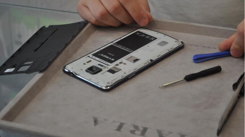 Önemli uyarı; Sıcaklarda cep telefonunuzu uzun süre şarjda bırakmayın