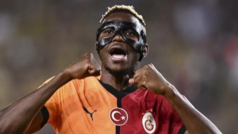 Osimhen için flaş iddia!