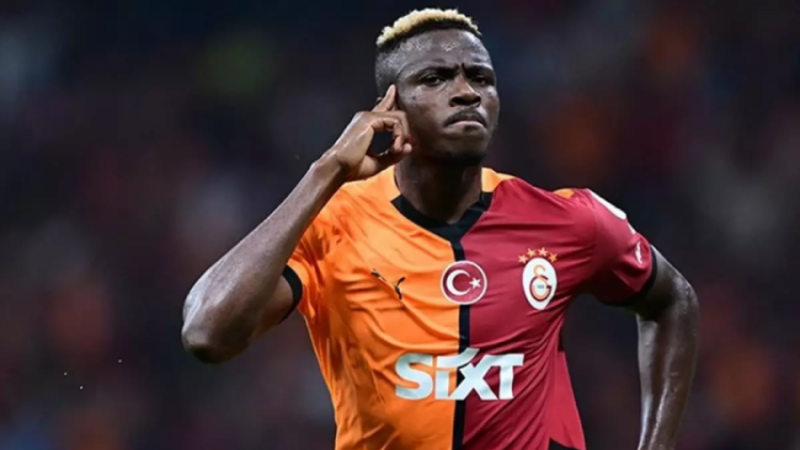 Osimhen ne zaman sahalara dönecek?