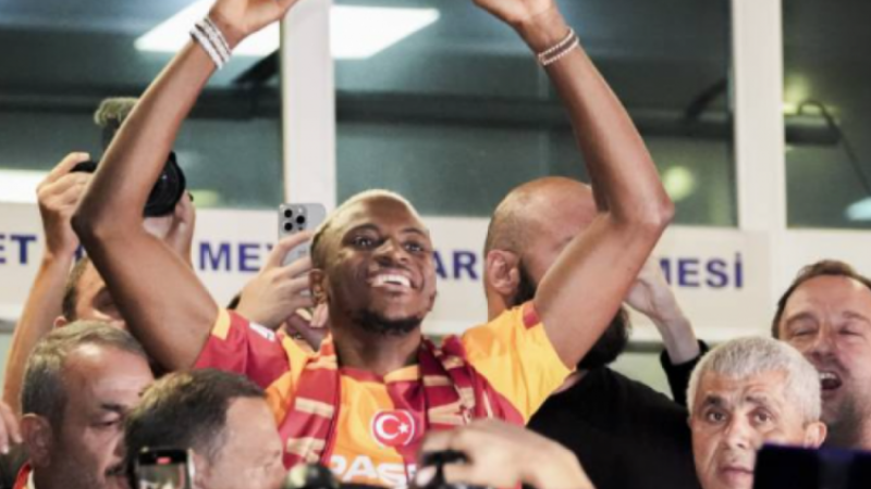 Osimhen transferi Avrupa basınında geniş yer buldu