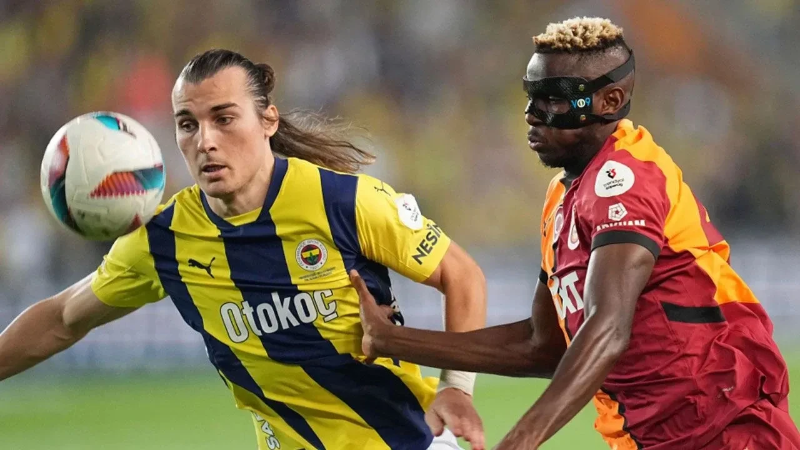 Osimhen'den hakem Vincic yorumu!