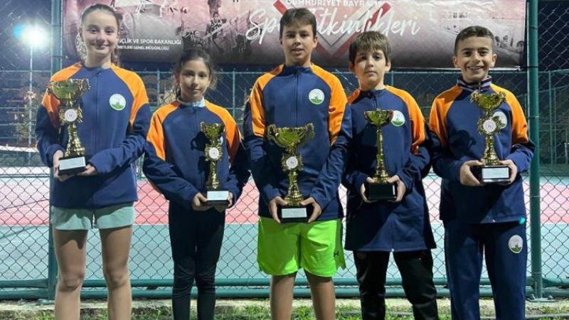 Osmangazi Belediyespor fırtınası; 1 altın, 2 gümüş ve 2 bronz...