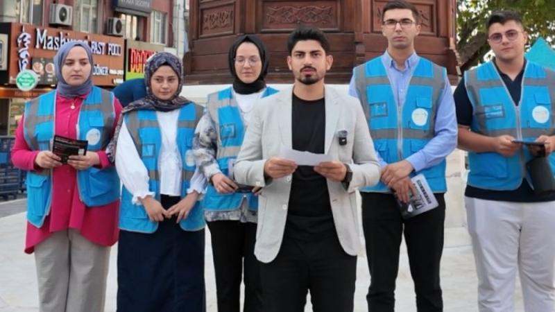Osmangazi gençliği'nden broşürlü vicdan çağrısı!