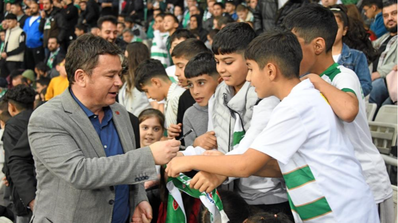 Osmangazi'de Bursasporlu nesiller yetişiyor