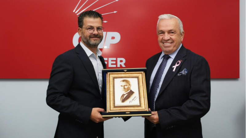 Özdemir'den CHP Nilüfer İlçe Yönetimine hayırlı olsun ziyareti