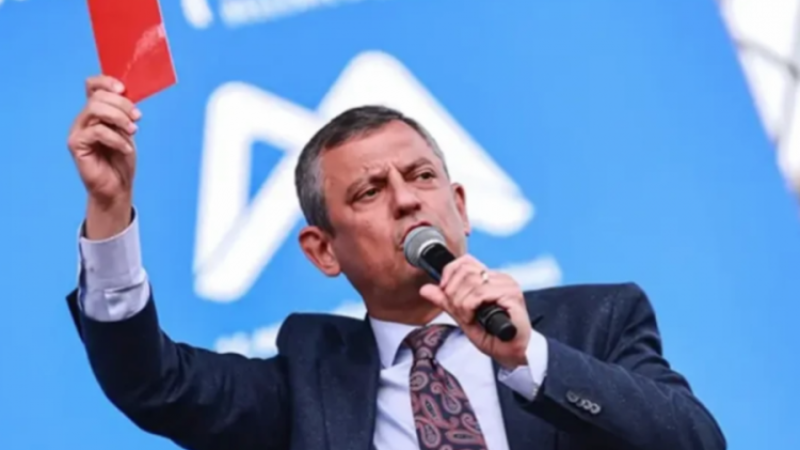 Özgür Özel'den asgari ücrete ara zam çıkışı!