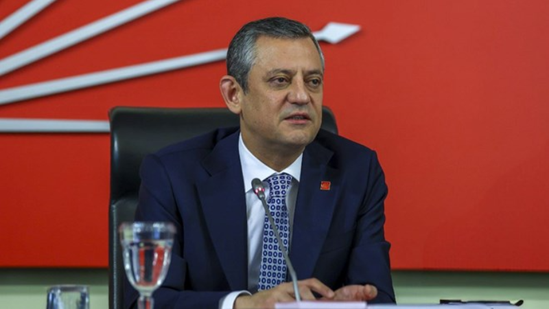 Özgür Özel’den “Ayağını denk al” diyen Erdoğan’a yanıt; Hodri Meydan...