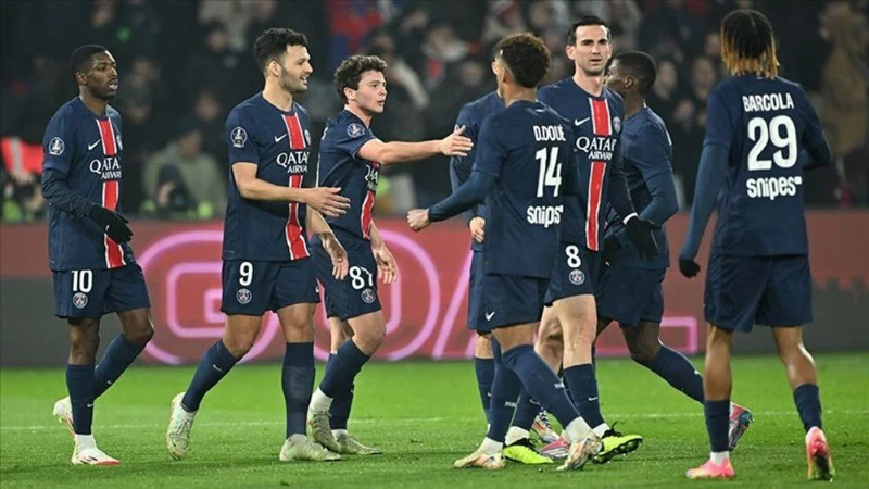 Paris Saint-Germain-Aston Villa maçı saat kaçta ve hangi kanalda?