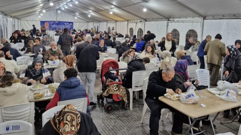 Ramazan Bursa'da bir başka güzel!