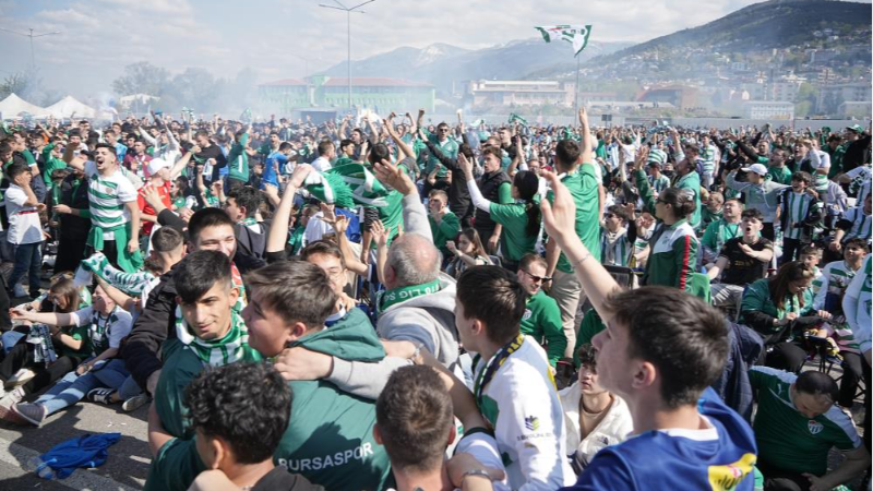 Şampiyon...Şampiyon...