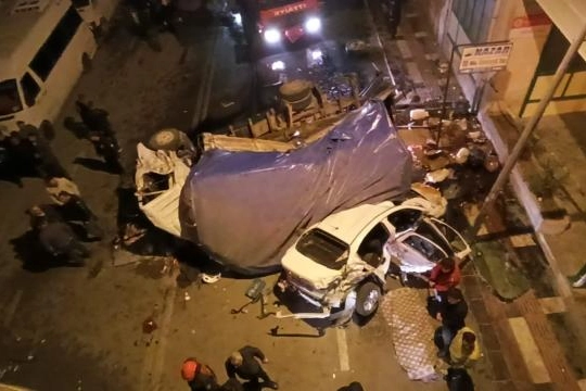 Şanlıurfa'da korkunç kaza: 3 ölü, 22 yaralı
