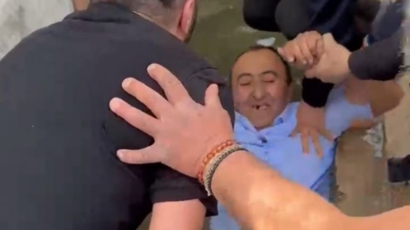 Sen misin bayram namazına gelmeyen!