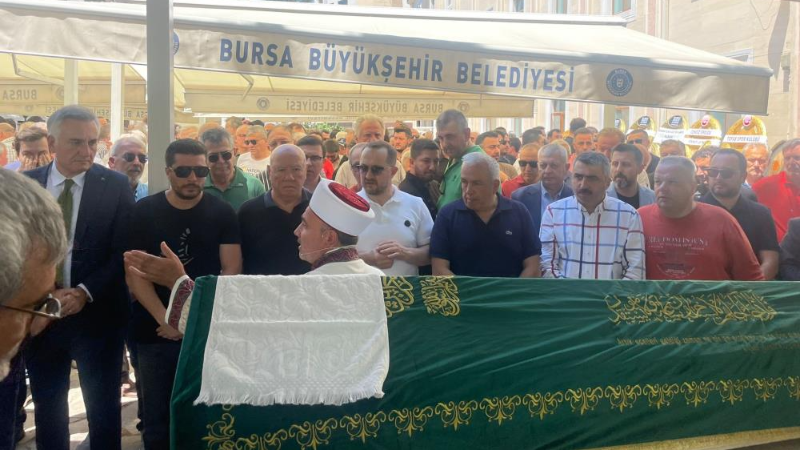 Seni unutmayacağız Engin Aksöz; Sevenleri uğurladı...