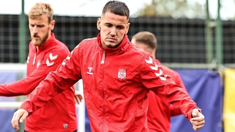 Sivasspor'un olay adamı gidiyor!